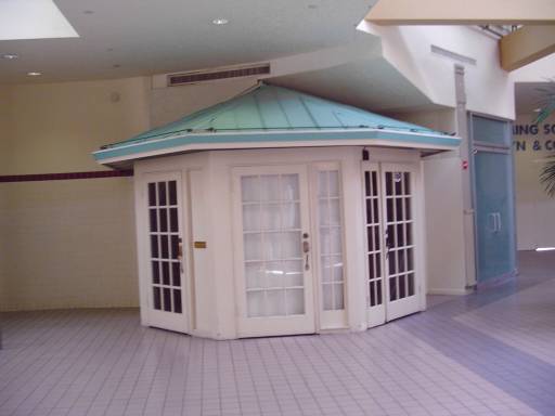 Outsourcing our future - modern mall - most stores closed